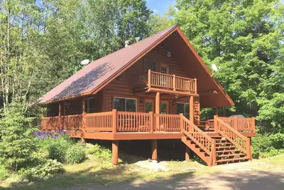 Image de \"L'Autentique\", log cabin, four-season