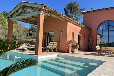 Image de Villa Bellazur Lorgues Provence 10 personnes piscine grands Espaces.