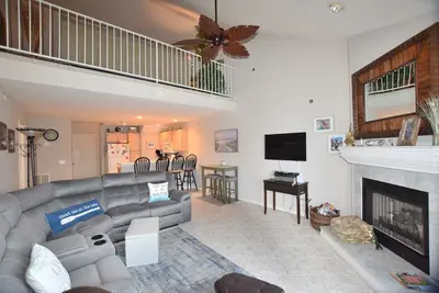 Image de Stunning! Waterfront - Amazing view on point! Bldg 9\nSleeps 9 - Boat slip avil.