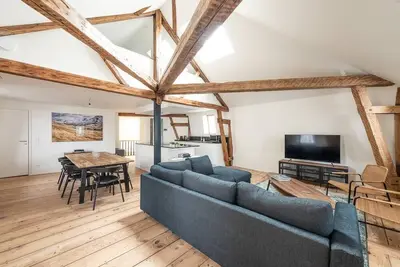 Image de Spacious Duplex Close to all Cultural Sites