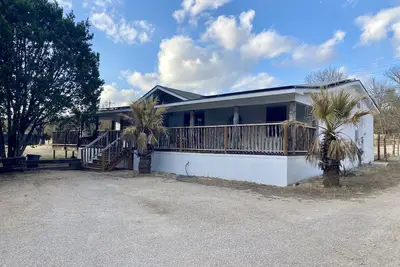 Image de North House, 3br/2br, Sleeps 12, Wrap-Around Porch, Grill, Firepit