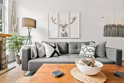 Image de Upper Village Spacious 1brm: Sleeps 4, Near Restaurants and Gondola!
