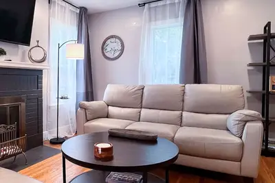 Image de 4 Bedroom, 2 Bathrooms, Remodeled Home, 5 Minutes From Niagara Falls State Park