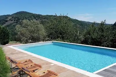 Image de Très beau gîte avec piscine au pays de Jean Ferrat