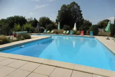 Image de Plain-pied 3 cham 5 pers clim 2 Wc piscine d'été animaux acceptés Wifi