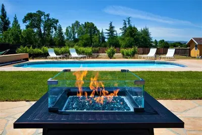Image de Sonoma Country Cottage w\/ Pool, Spa, & Bocce