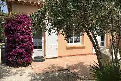 Image de Villa indépendante dans quartier résidentiel, plage et commerces à proximité