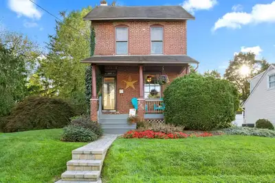 Image de ♛Historic & Spacious Oasis ~ 5★ Location, Backyard