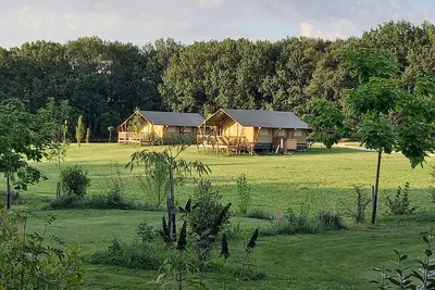 Image de New Monpazier Glamping safari tent family site Experience the great outdoors