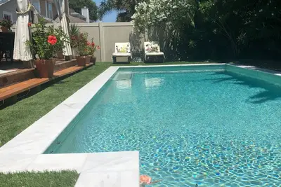 Image de Gorgeous Modern Home Steps From The Beach w/ Heated Pool!