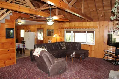 Image de Rustic Chapparal Cabin at Bass Lake Heights