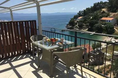 Paradise Apartments Apt 5, Torac Bay, fabulous sea view