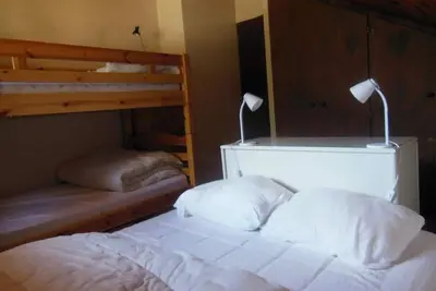 Image de 100m du centre station, 2ème étage, balcon, télévision, casier à ski, 45m², Champagny-en-Vanoise