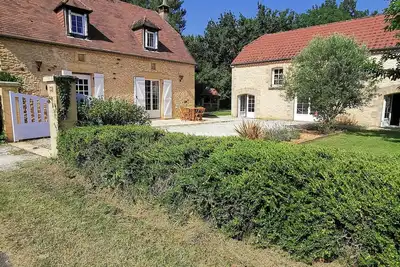 Image de Au coeur du Périgord noir proche de Sarlat maison avec piscine classée 3 étoiles