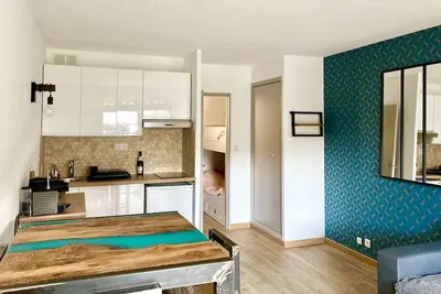 Image de Bel Appartement neuf climatisé à 2 pas de la mer