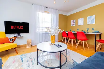 Image de Bijou au design à Southsea, dans un quartier dynamique et près de la plage.