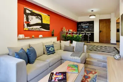 Image de Homey Atmosphere 3br Flat steps from Provenza with A/C