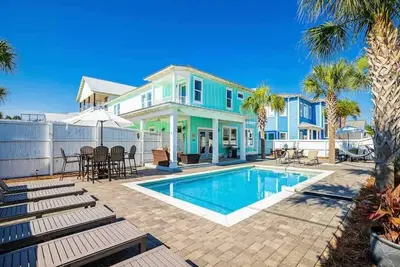 Image de 6br w/ Private Pool & Golf Cart - Blocks to Beach