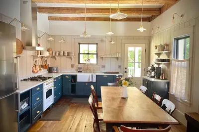 Image de The Stowe Village Schoolhouse- Newly renovated!