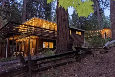 Image de Ponderosa Paradise, Bonus Studio, Arcade Cabin, Walk To Town, Entire Cabin