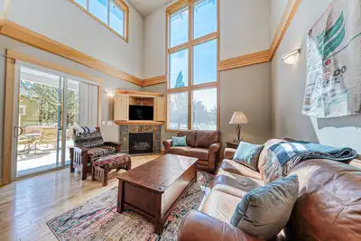 Image de Dog-Friendly Family Home W/ Free WiFi, Shared Pool/Hot Tub, Gas Grill