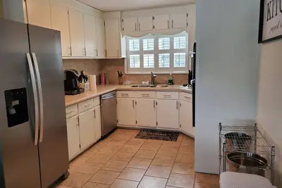Image de Lake Front Retreat! Sleeps 10