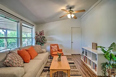 Image de Sedona Home w/ View, Half-Mi to Chimney Rock!