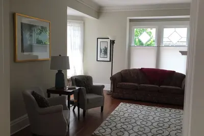 Image de Downtown furnished apartment - walking distance to restaurants