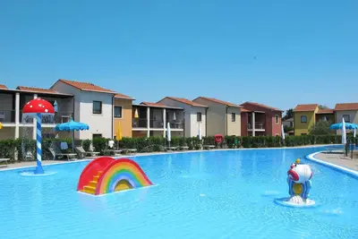 Image de Agréable appartement pour 6 personnes avec Wifi, climatisation, piscine, Tv, terrasse et parking