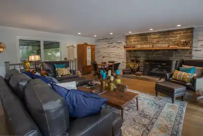 Spacious Mountain Home for Large Groups