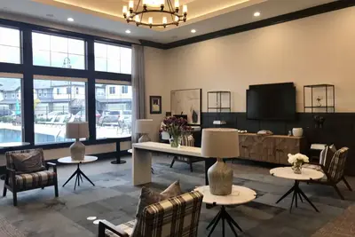Image de Beautiful Clean Top Floor Getaway W\/Views!