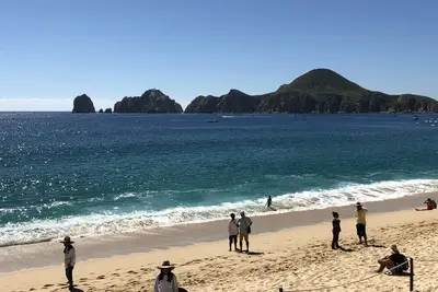 Image de Celebrate the New Year on the beach in Cabo San Lucas on Medano Beach!