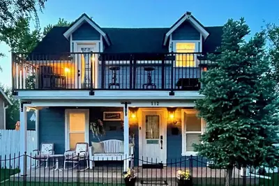 Image de Historic Farmhouse -3 Bedroom - Walk to Courthouse Square & Whiskey Row