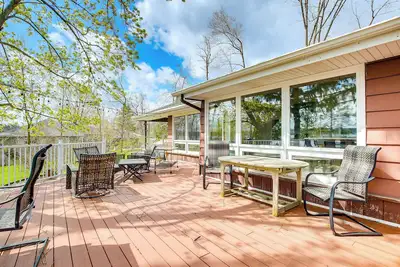 Image de Lakefront Campbellsport Retreat w/ Dock & Yard!