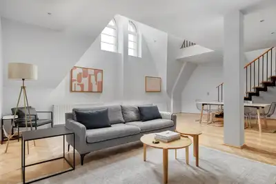 Image de Roomy Wieden 3br w/ Elevator, walk to Kärtner Straße shops, by Blueground