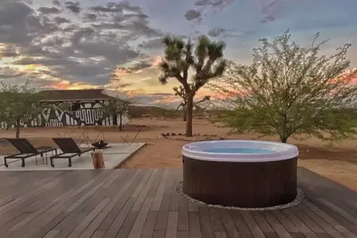 Image de The Ocotillo - Secluded Stargazing, Pool, Hot Tub, Art, Hiking + Stunning Views!