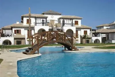 Image de Charmant appartement à Vera Playa avec piscines intérieure et extérieure partagées, Wi-Fi et A/C