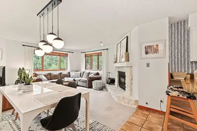 Image de Relax in Breckenridge! Condo convenient to Skiing! Close to Downtown! New Listin