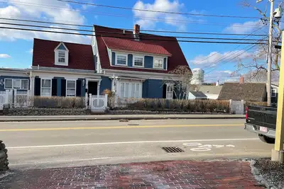 Image de Historic 4 Bedroom/5 Bath in the Center of Town