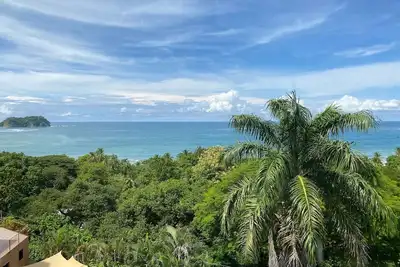 Image de Best View in Samara! 4br\/3. 5bth. Walk to the beach or town.