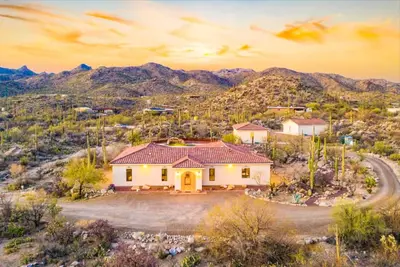 Image de Tucson Desert Retreat: Private 5 Acres, Heated Pool + Spa