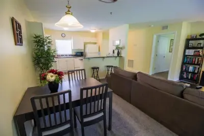 Image de 3 Br unit at Country Club Golf Resort