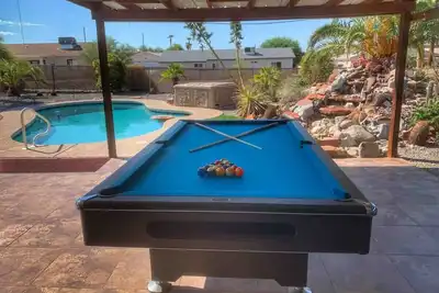 Image de Pool/Spa | PoolTable | Pets | Sleeps14 | Firepit
