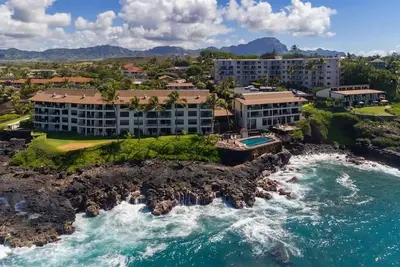 Image de Poipu Shores 101a – Oceanfront, Ground Floor, Waves Below Your Lanai