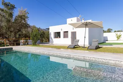 Image de Charmant dans l'Alpujarra avec piscine privée, jardin et wifi