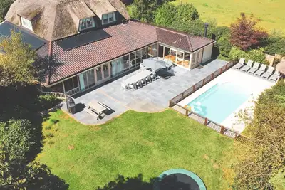 Image de Beautiful villa with heated Pool and jacuzzi