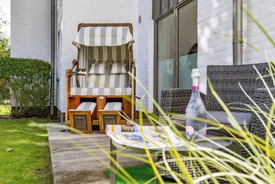 Image de Ground floor 3-room apartment with terrace. Close to the city and the beach.