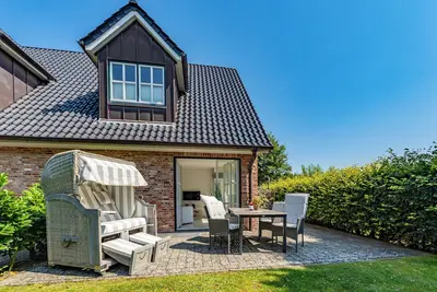 Image de Vacation home for max. 4 persons, in a quiet location with terrace.