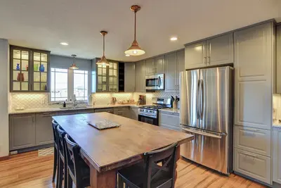Image de Clean & comfortable home near hot springs, wedding venues & downtown Buena Vista