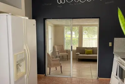 Image de Take it easy at this unique and tranquil getaway.